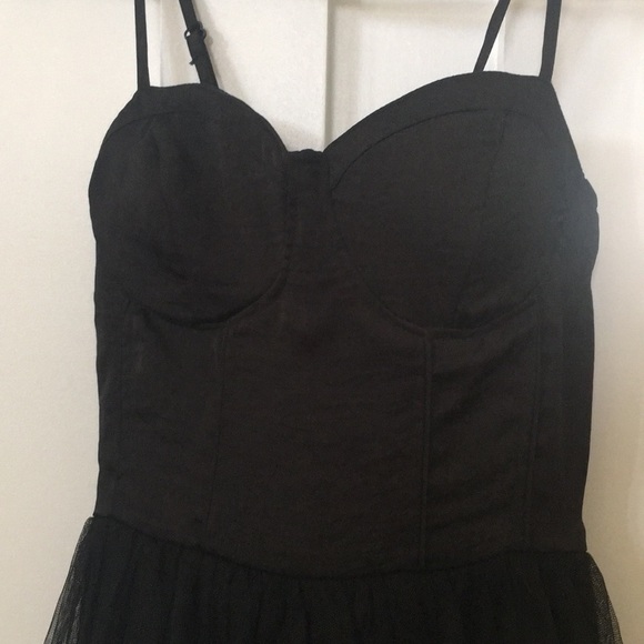Black Bustier and Tulle Dress - Picture 2 of 7